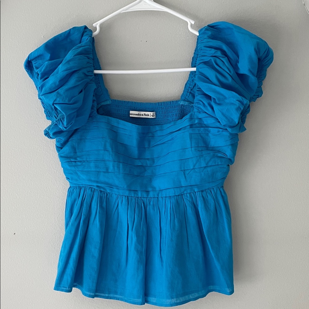 ABERCROMBIE & FITCH TOP